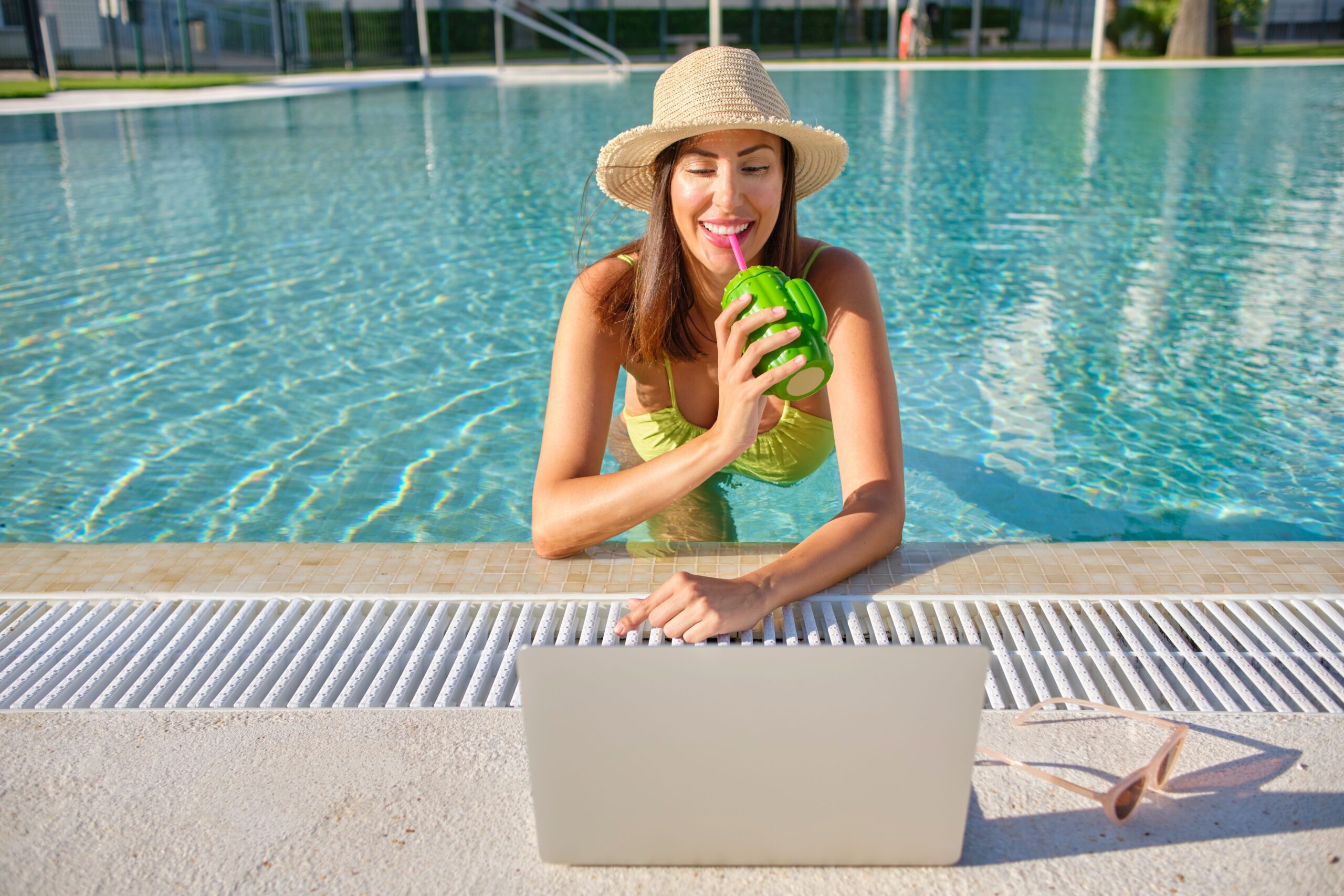 Come Garantire la Sicurezza Informatica Durante le Vacanze Estive