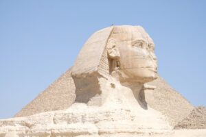 La Grande Sfinge di Giza: Misteri Nascosti, Cunicoli Segreti e Connessioni Extraterrestri