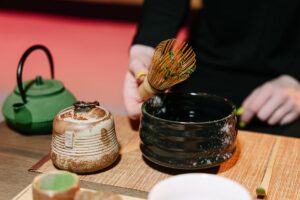 Matcha Cerimoniale: Qualità, Prezzi e le Sfide del Mercato Globale