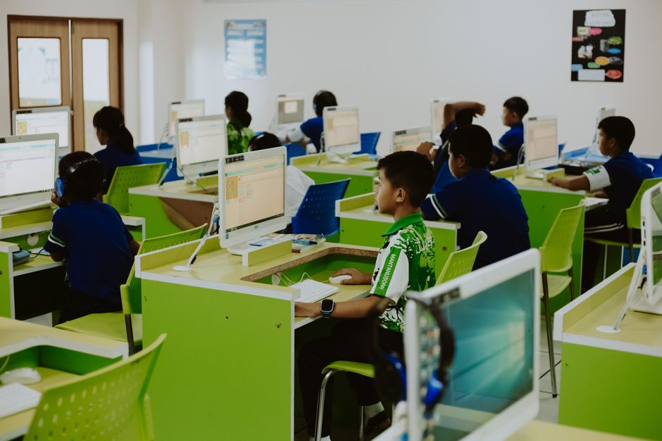 Rivoluzione Educativa: Coltivare il Pensiero Critico nell'Era dell'IA