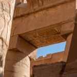 L’Arabizzazione dell’Egitto: Storia del Declino della Lingua Copta