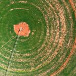 Costruzione e Funzionamento dei Sistemi di Irrigazione a Pivot Centrale: La Tecnologia Dietro i Cerchi Verdi nei Campi
