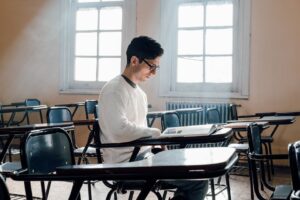 Imparare a Imparare: Strategie per un Apprendimento Profondo e Duraturo