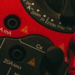 Come Usare un Multimetro: Guida Completa per Principianti e Esperti